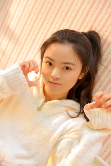 女大学生的沙龙室